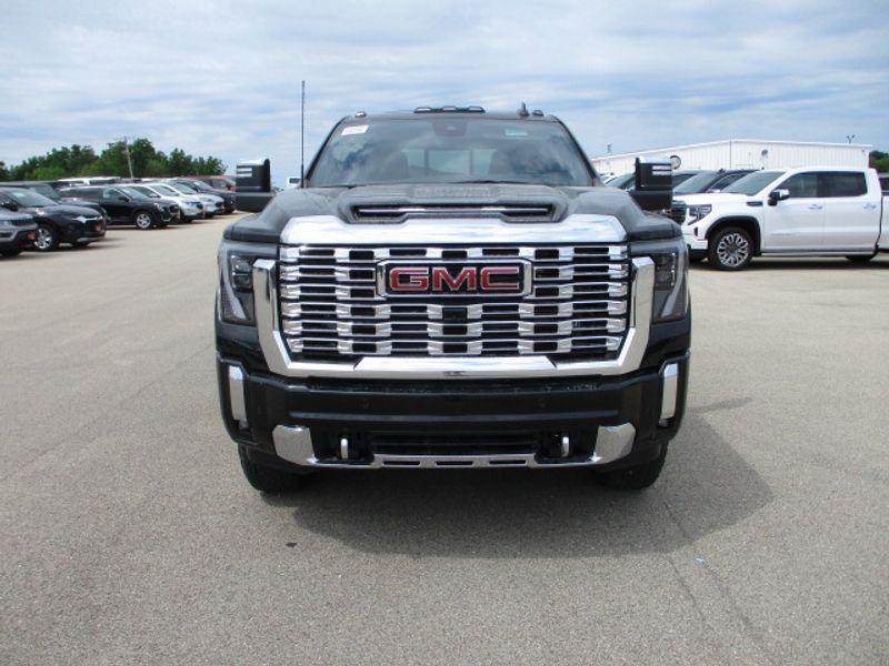 new 2024 GMC Sierra 2500 car, priced at $84,620