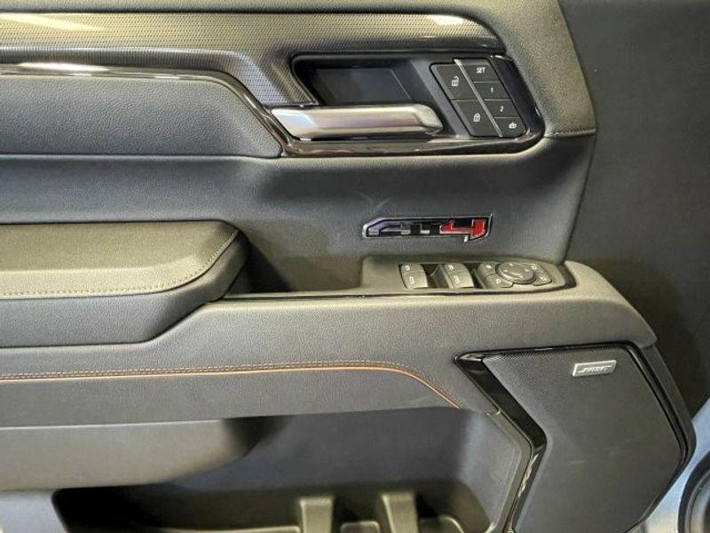 new 2025 GMC Sierra 1500 car, priced at $59,277