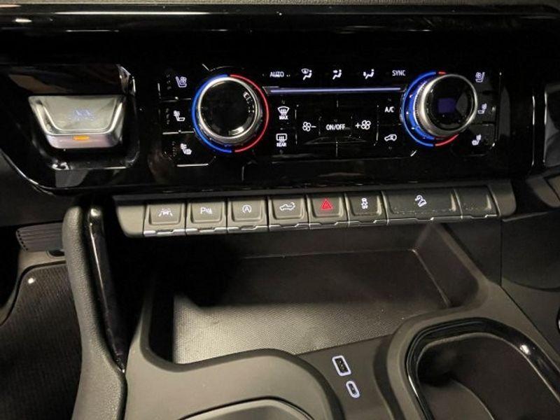 new 2025 GMC Sierra 1500 car, priced at $59,277