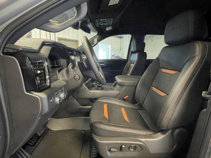 new 2025 GMC Sierra 1500 car, priced at $59,277