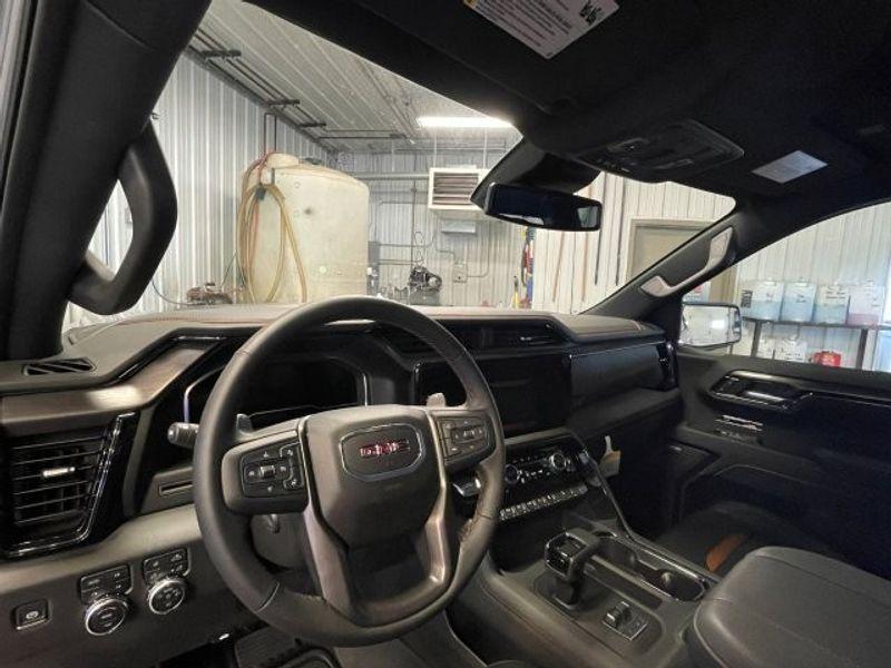 new 2025 GMC Sierra 1500 car, priced at $59,277