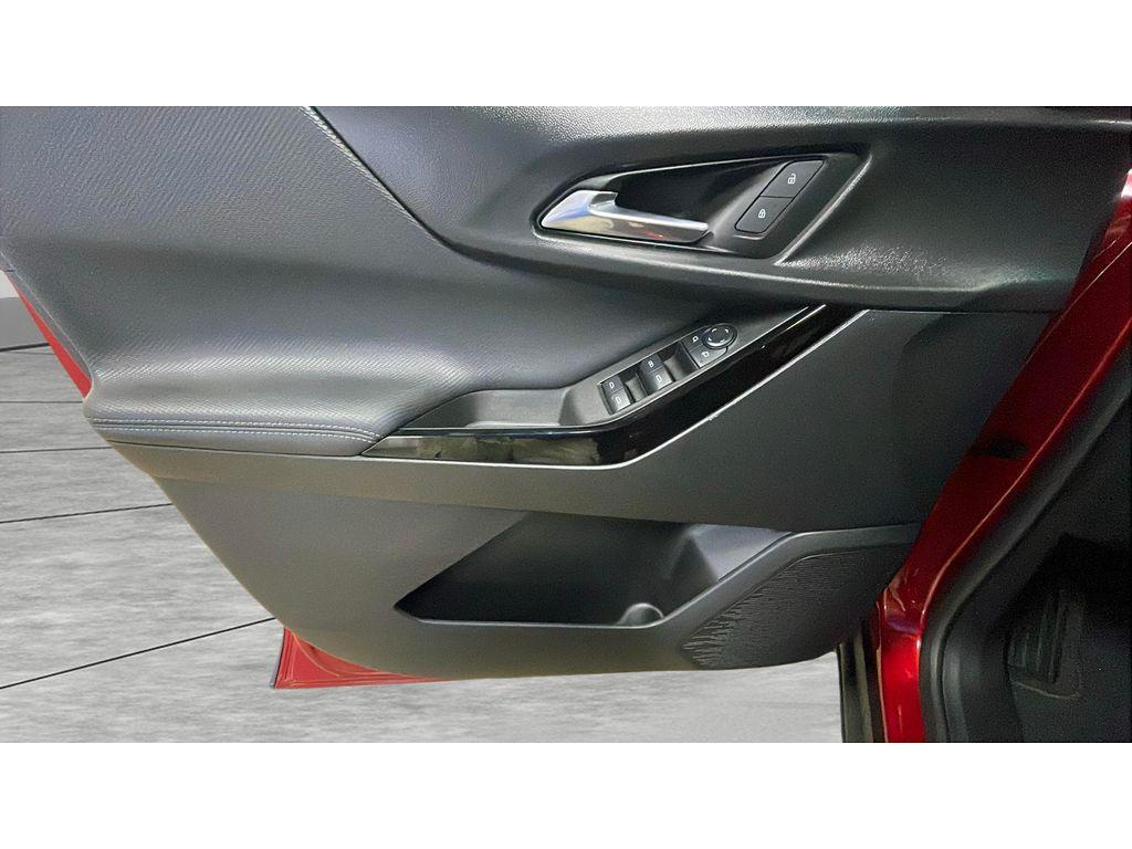 used 2025 Chevrolet Equinox car, priced at $29,900