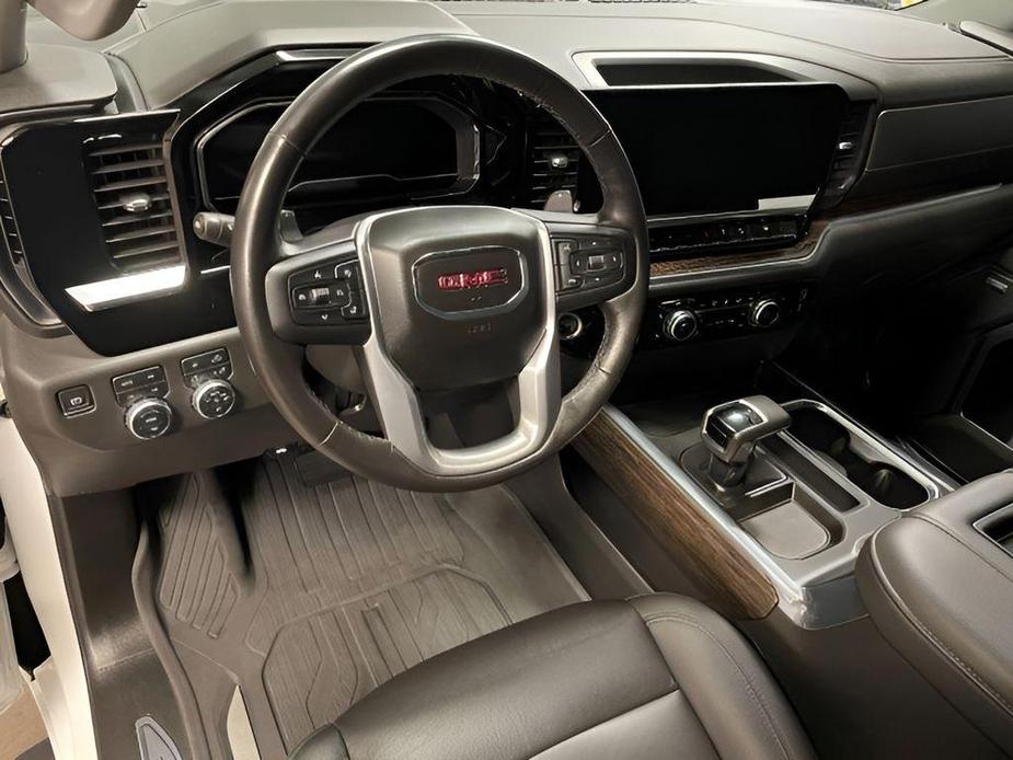 used 2022 GMC Sierra 1500 car, priced at $44,390