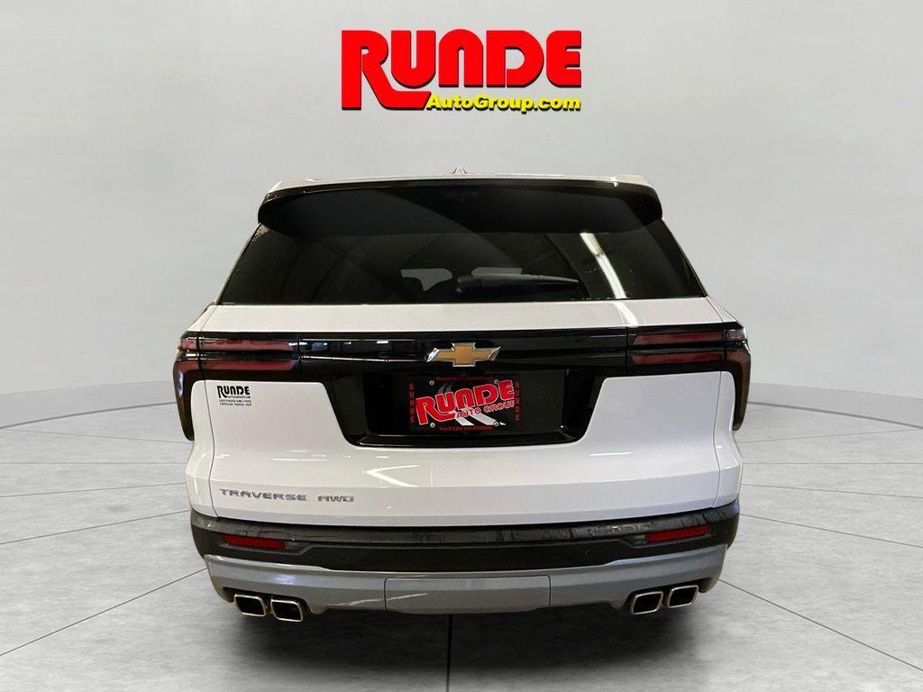 new 2026 Chevrolet Traverse car, priced at $46,345