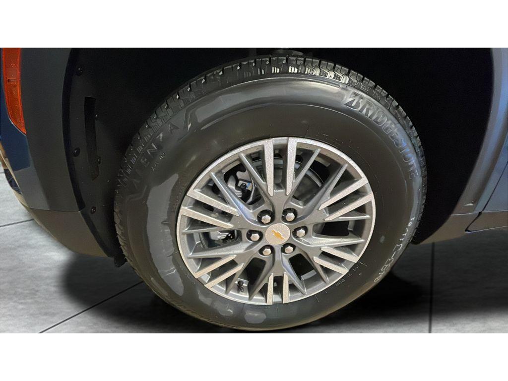 new 2026 Chevrolet Traverse car, priced at $41,695