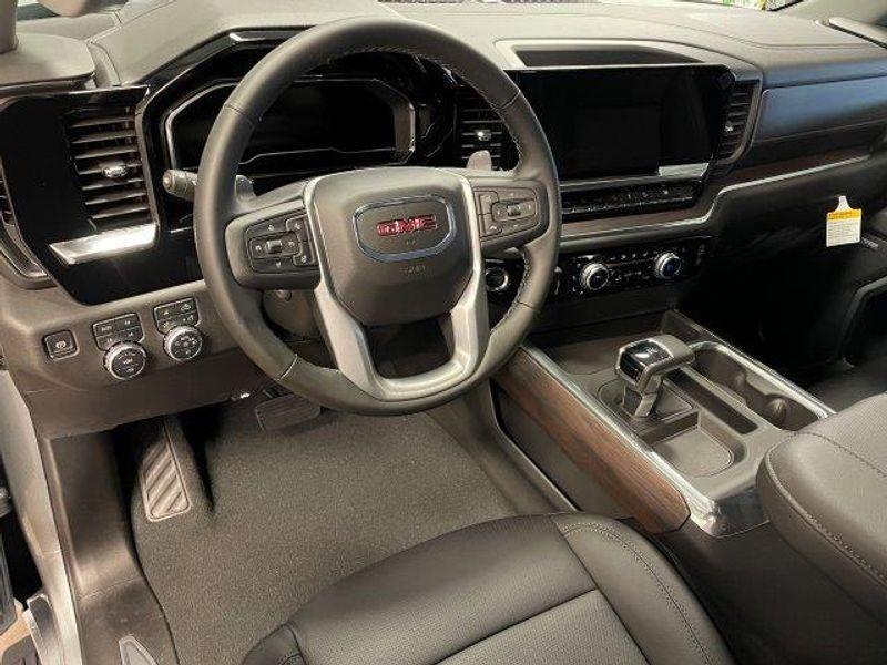 new 2025 GMC Sierra 1500 car, priced at $65,425