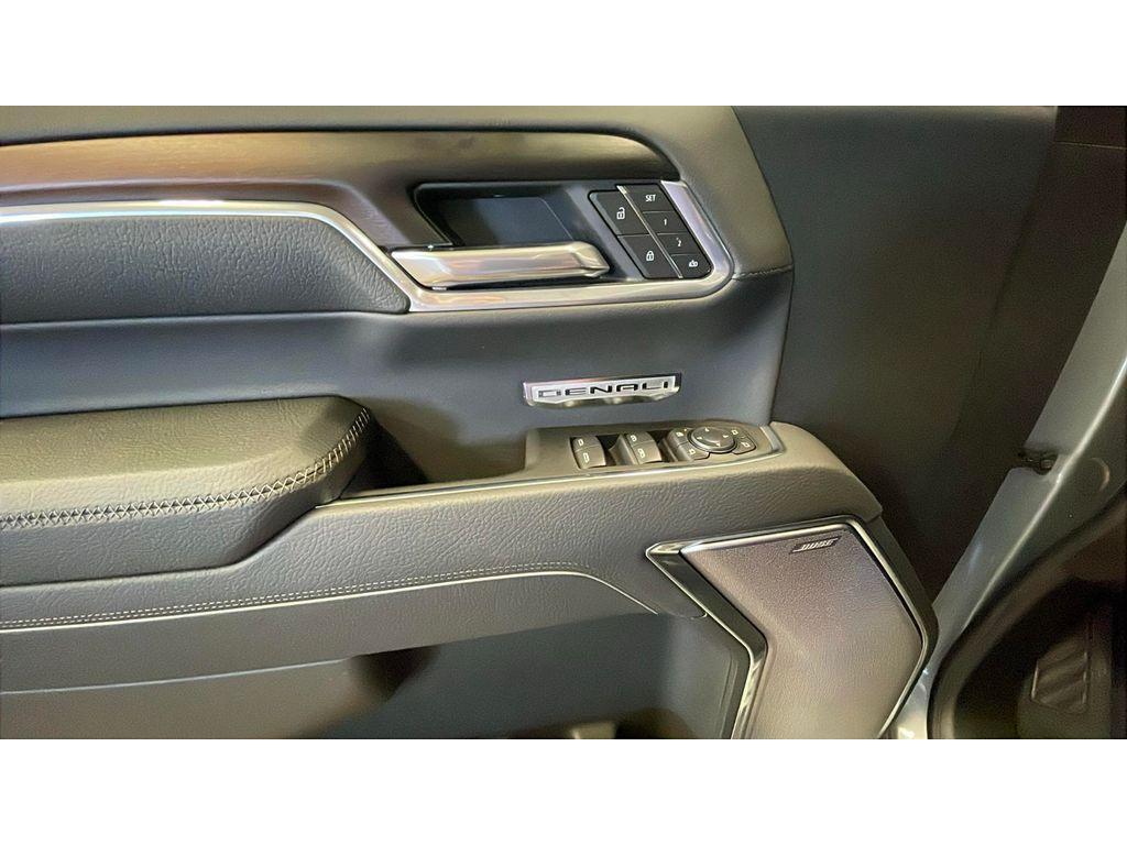new 2025 GMC Sierra 1500 car, priced at $77,605