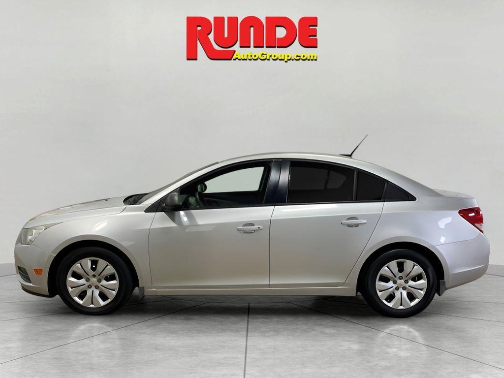 used 2013 Chevrolet Cruze car, priced at $6,776