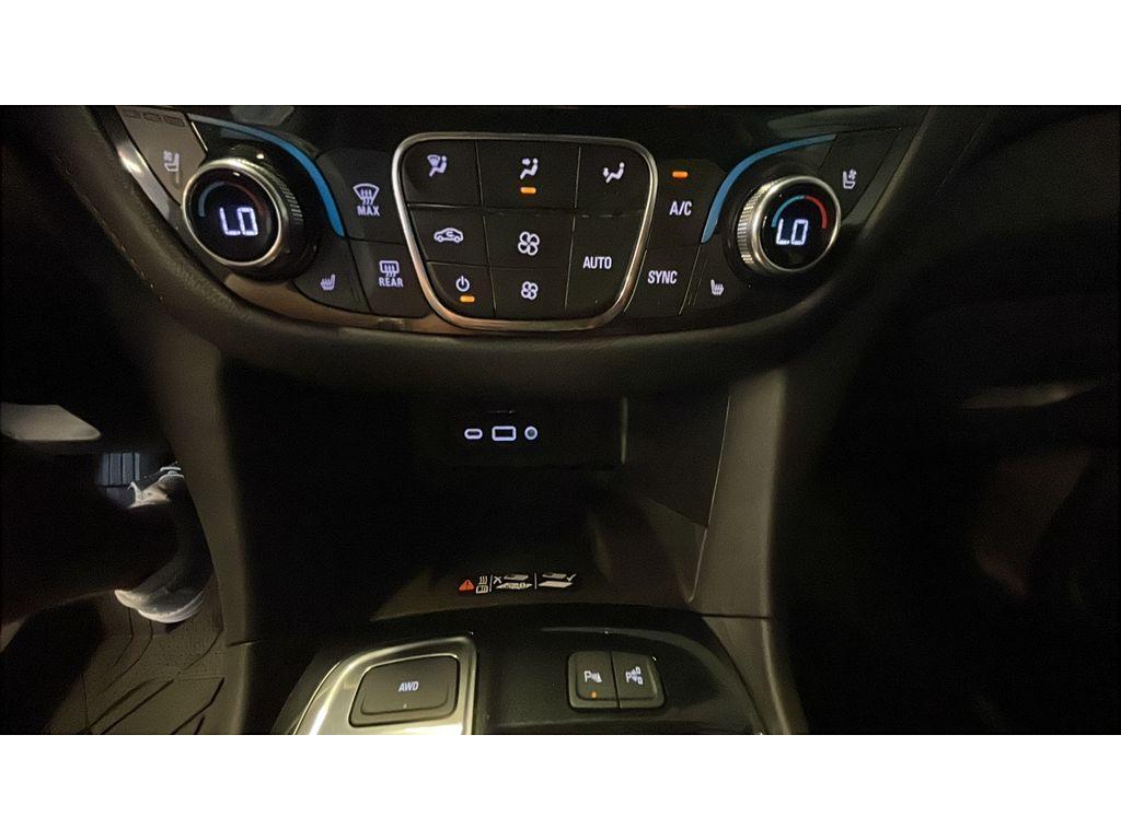used 2022 Chevrolet Equinox car, priced at $27,521