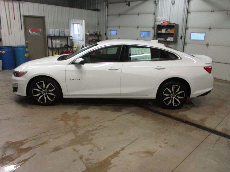 new 2024 Chevrolet Malibu car, priced at $27,095