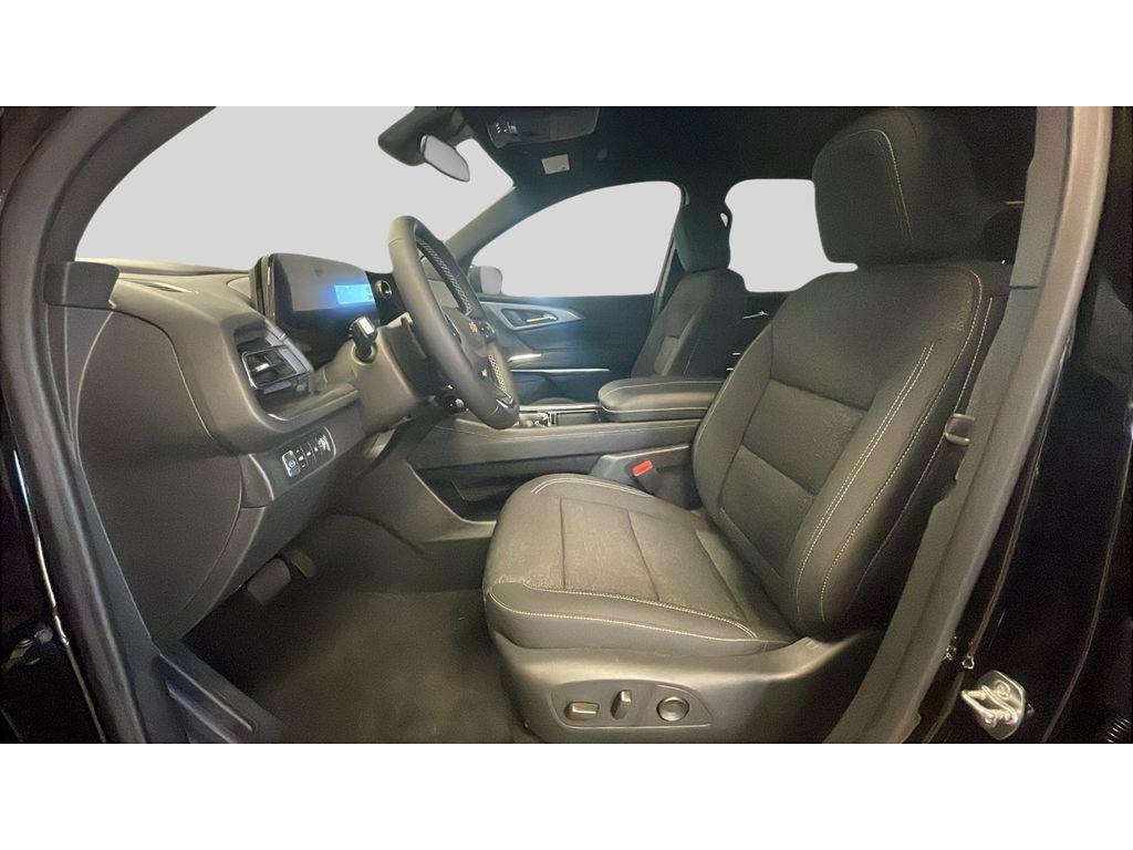 new 2026 Chevrolet Traverse car, priced at $44,120