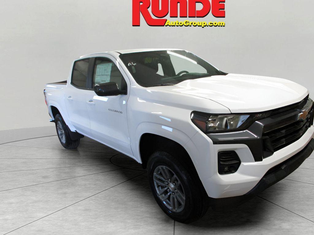 new 2024 Chevrolet Colorado car, priced at $40,305