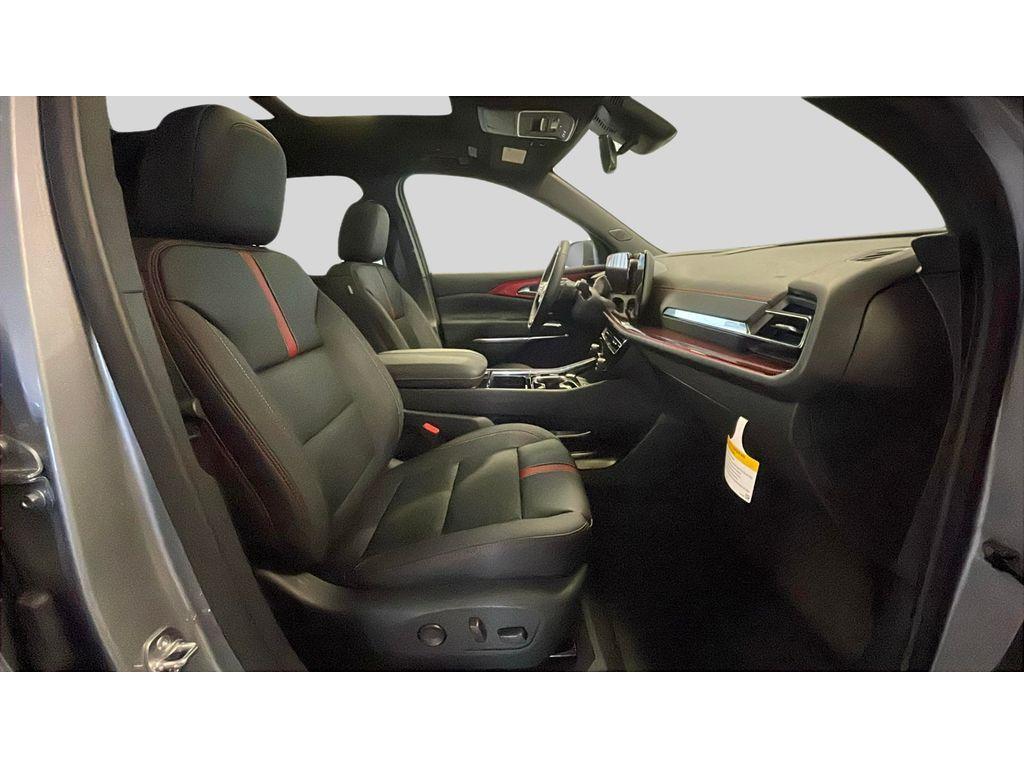 new 2025 Chevrolet Traverse car, priced at $59,445