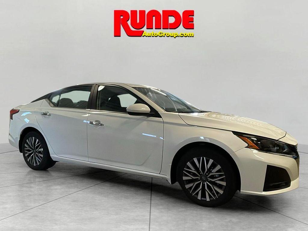 used 2024 Nissan Altima car, priced at $27,920