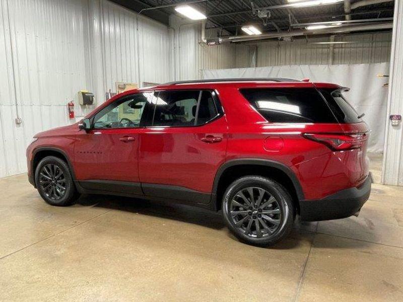 used 2022 Chevrolet Traverse car, priced at $38,940