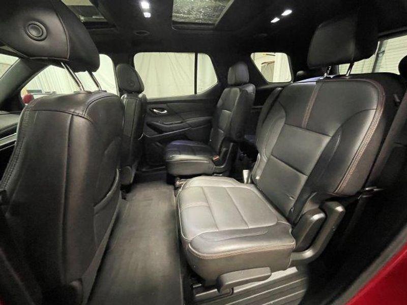 used 2022 Chevrolet Traverse car, priced at $38,940