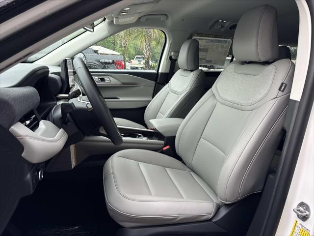 new 2025 Ford Explorer car