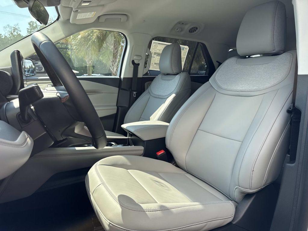 new 2025 Ford Explorer car, priced at $43,607