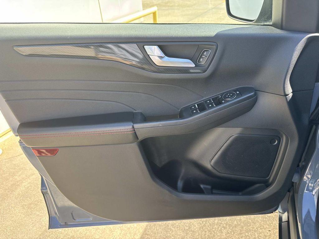 used 2023 Ford Escape car, priced at $20,777