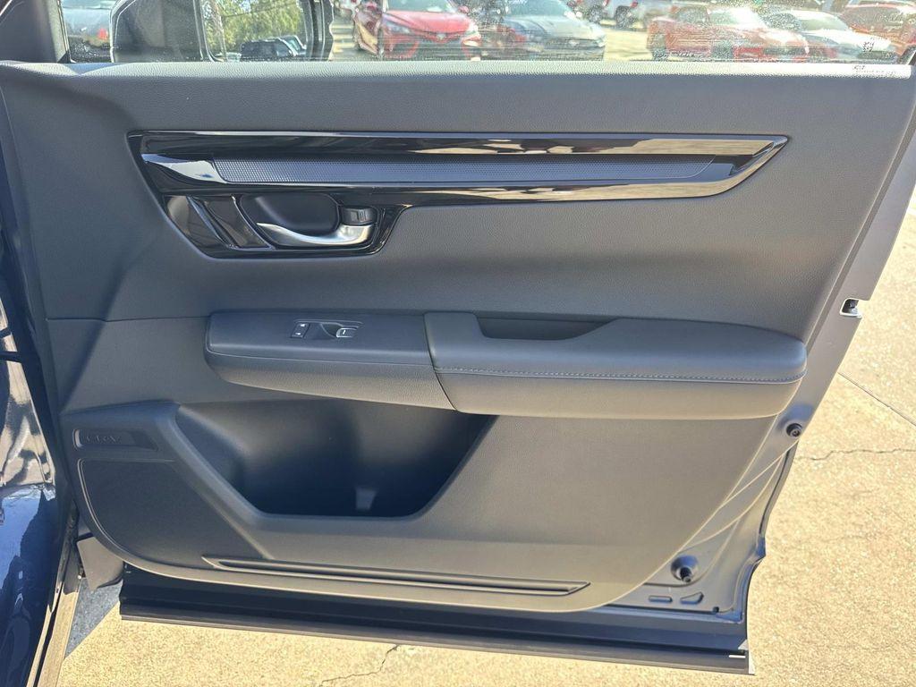 used 2024 Honda CR-V car, priced at $32,643