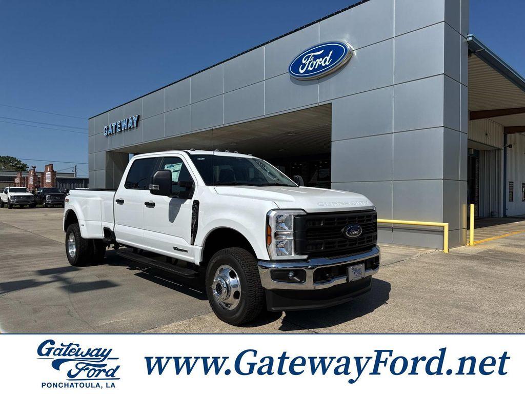 new 2025 Ford F-350 car, priced at $71,825