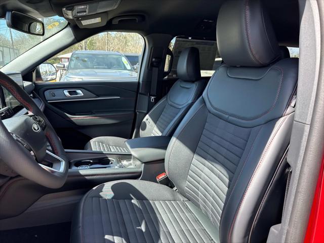 new 2025 Ford Explorer car, priced at $51,160