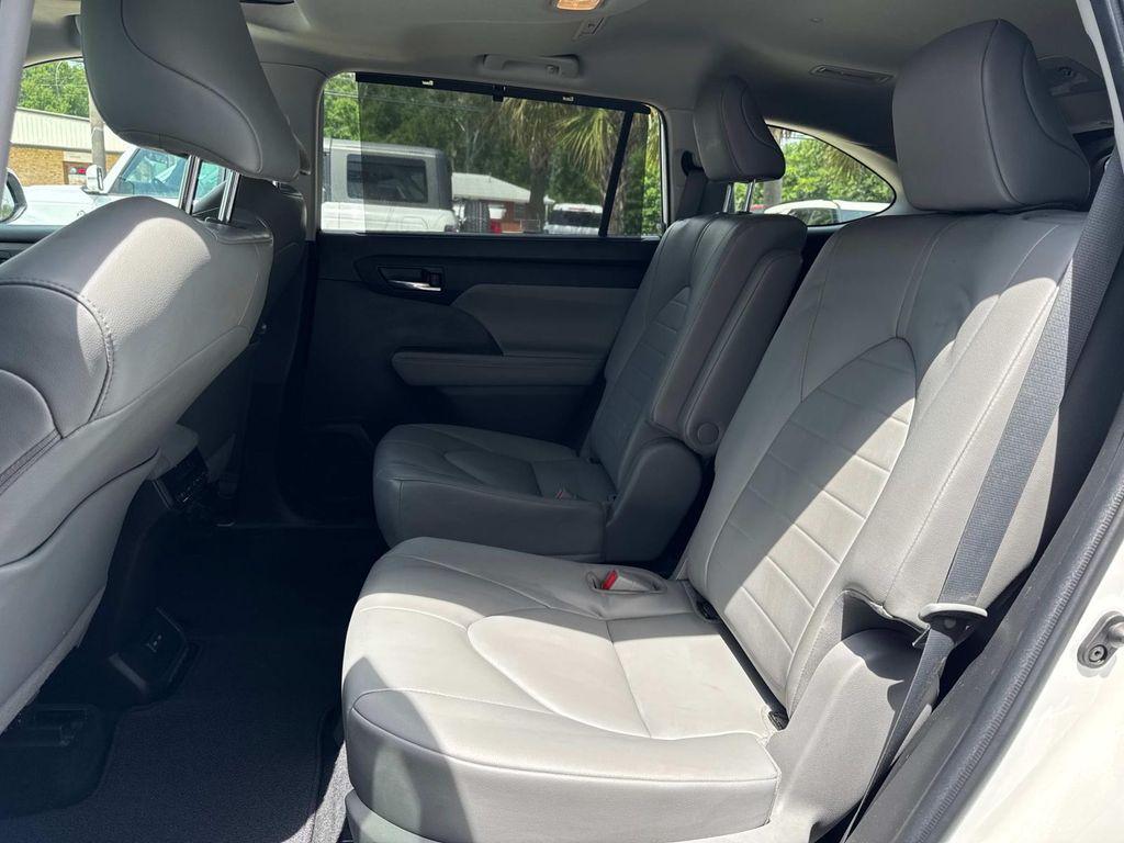 used 2022 Toyota Highlander car, priced at $29,993
