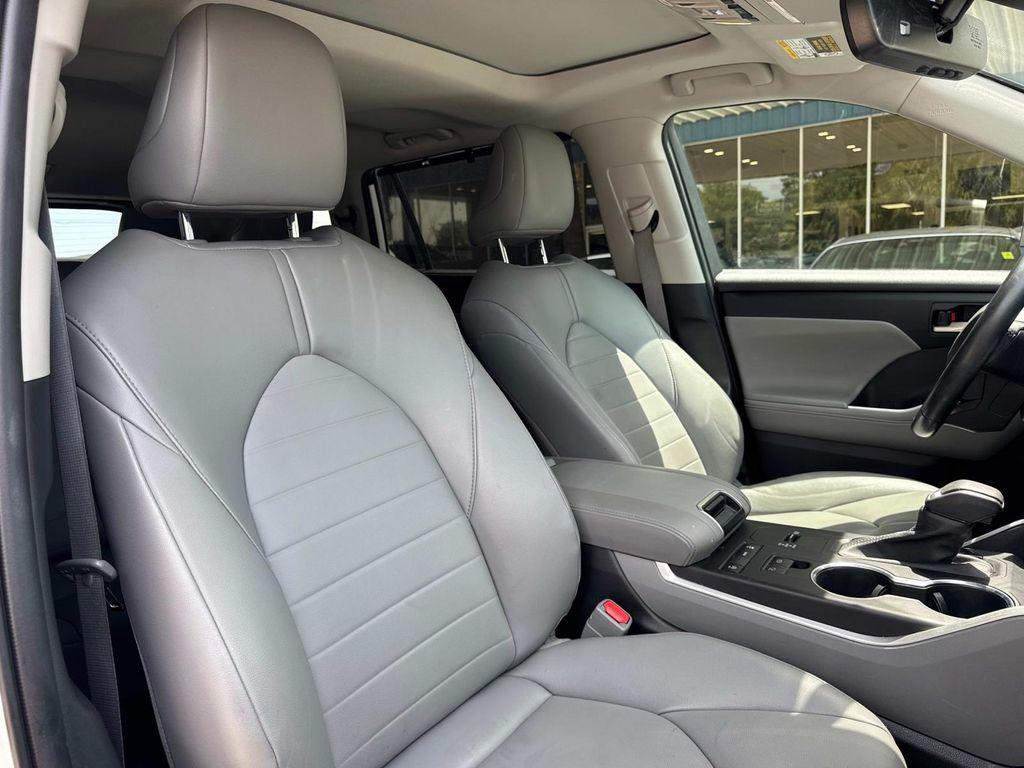 used 2022 Toyota Highlander car, priced at $29,993