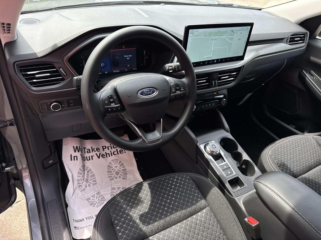 new 2025 Ford Escape car, priced at $31,379