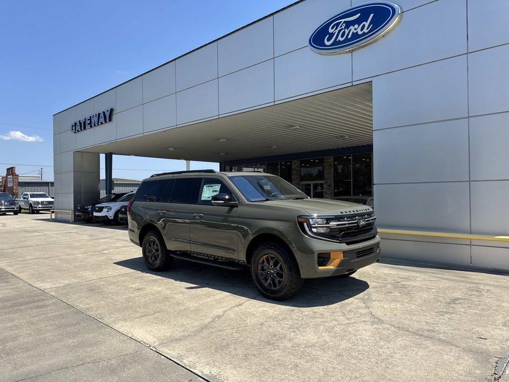 new 2025 Ford Expedition car, priced at $81,215