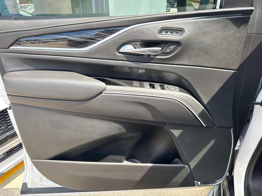 used 2022 Cadillac Escalade ESV car, priced at $57,391