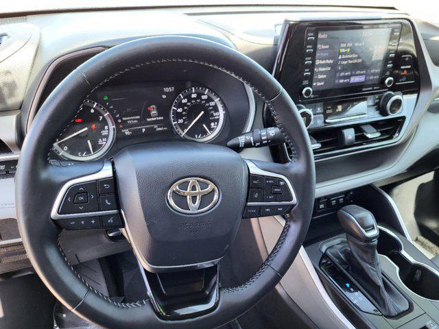 used 2020 Toyota Highlander car, priced at $36,995