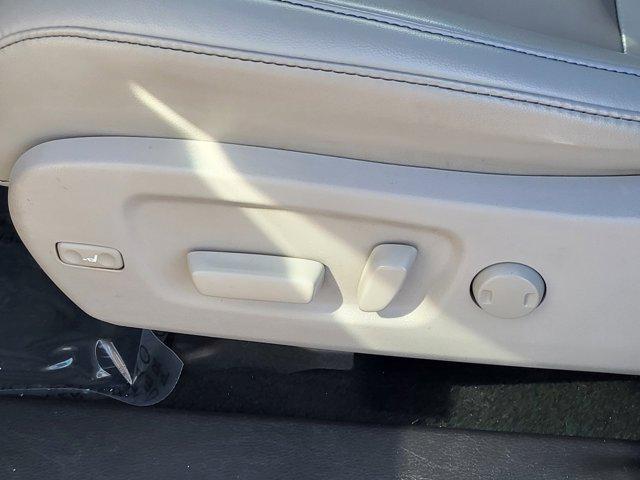 used 2019 Toyota Highlander car, priced at $28,495