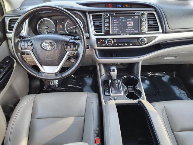 used 2019 Toyota Highlander car, priced at $28,495