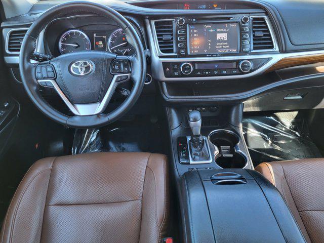used 2019 Toyota Highlander car, priced at $26,995