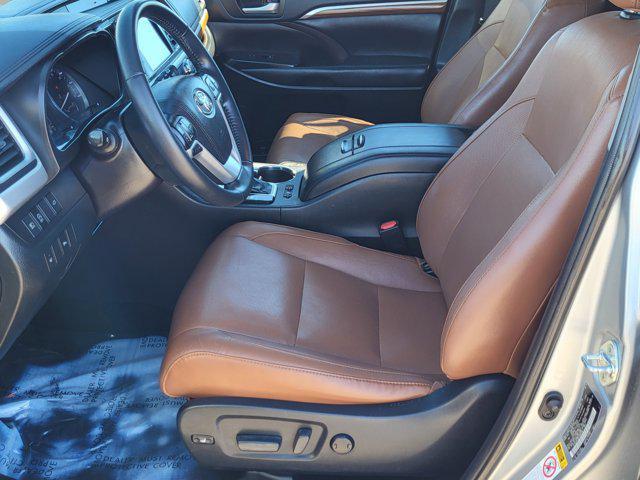 used 2019 Toyota Highlander car, priced at $26,995