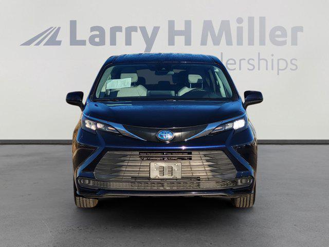 used 2024 Toyota Sienna car, priced at $36,995