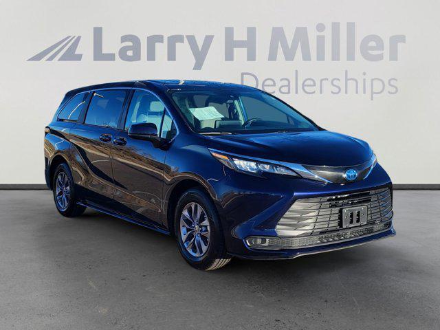 used 2024 Toyota Sienna car, priced at $36,995