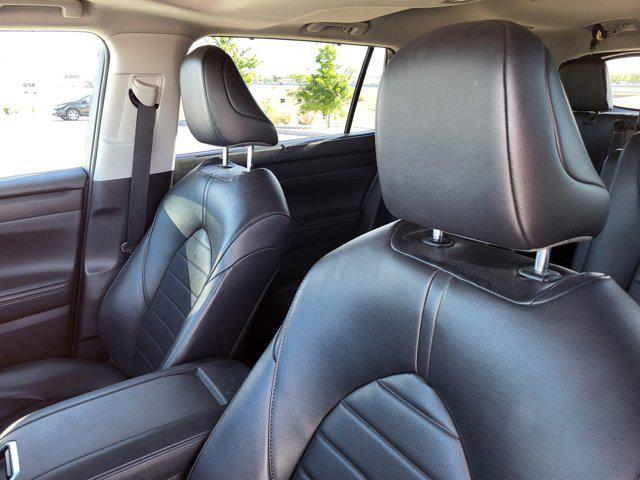 used 2022 Toyota Highlander car, priced at $35,995