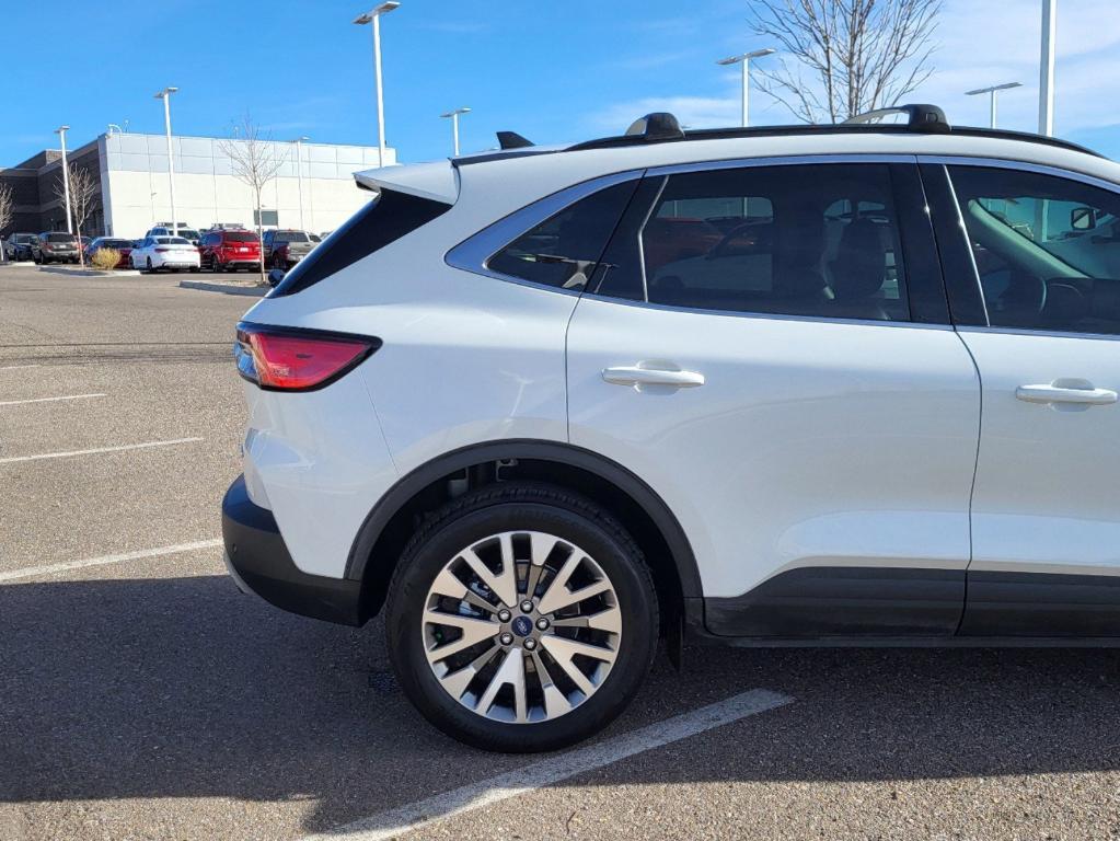 used 2022 Ford Escape car, priced at $26,995