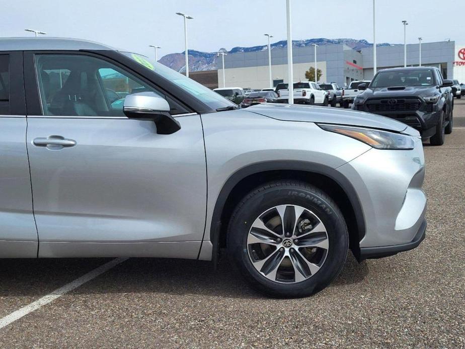 used 2023 Toyota Highlander car, priced at $38,995