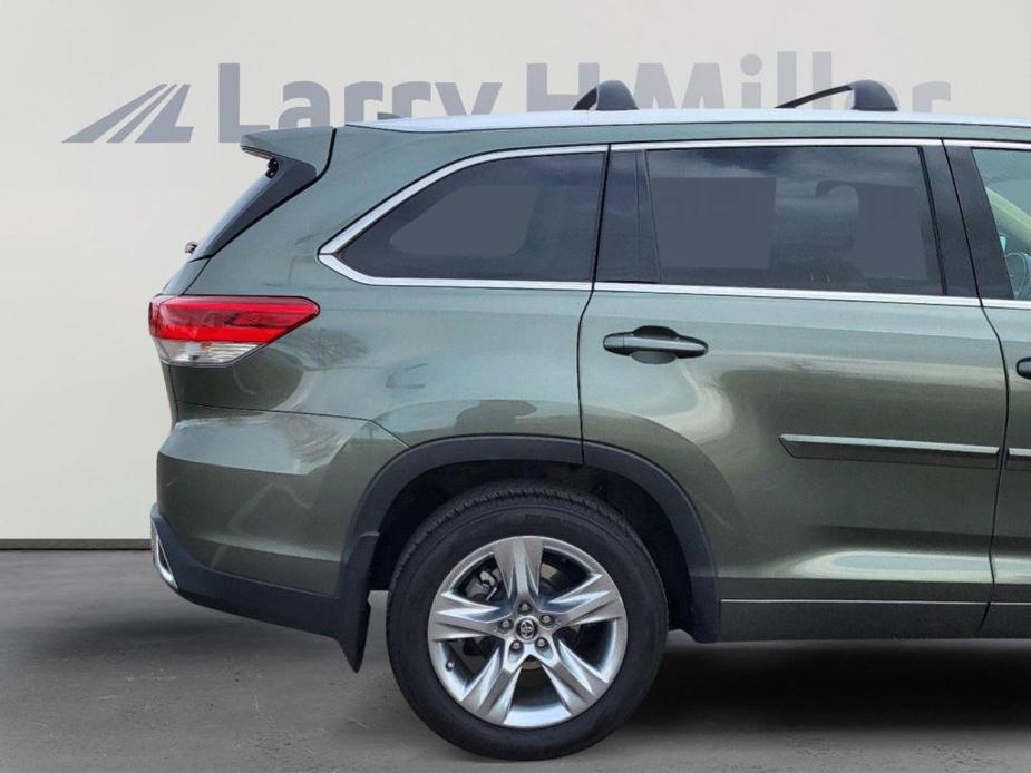 used 2018 Toyota Highlander car, priced at $26,995