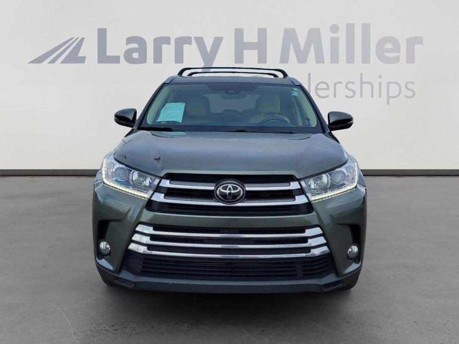 used 2018 Toyota Highlander car, priced at $26,995