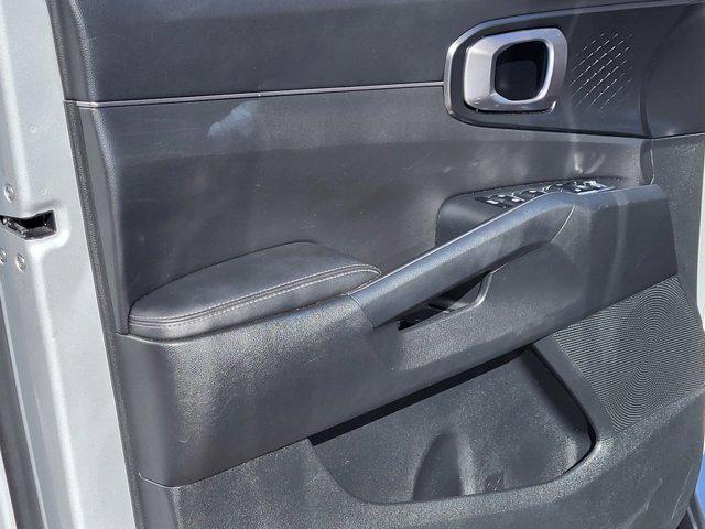 used 2022 Kia Sorento Hybrid car, priced at $26,995