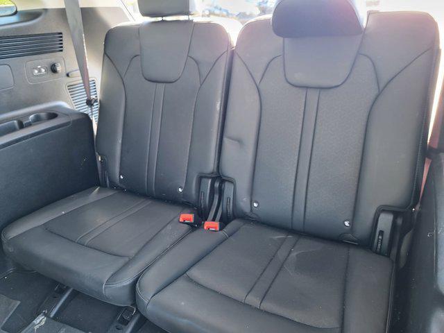 used 2022 Kia Sorento Hybrid car, priced at $26,995