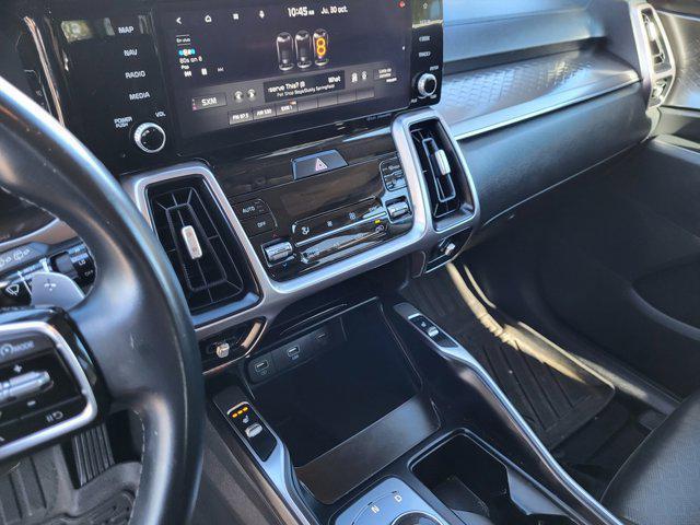 used 2022 Kia Sorento Hybrid car, priced at $26,995