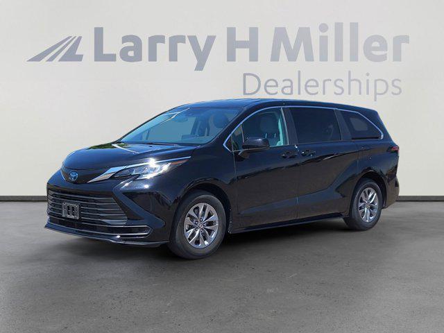 used 2023 Toyota Sienna car, priced at $38,695