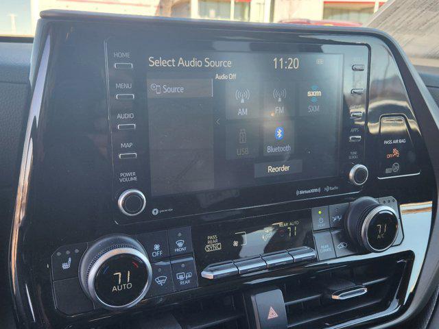 used 2021 Toyota Highlander car