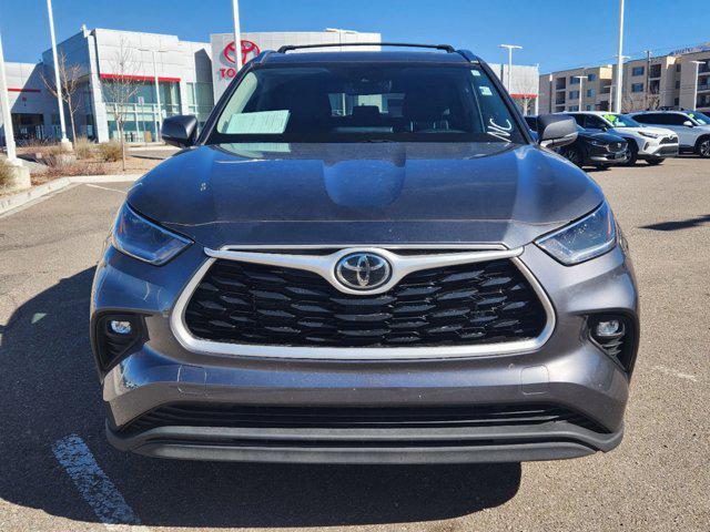used 2021 Toyota Highlander car