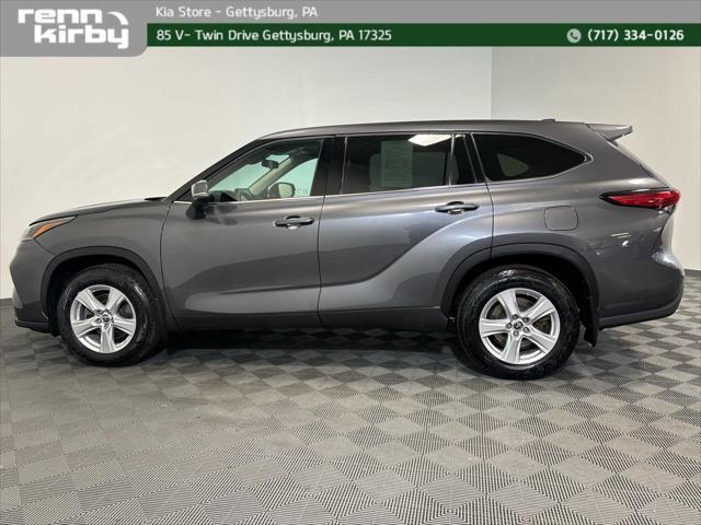 used 2021 Toyota Highlander car, priced at $28,600